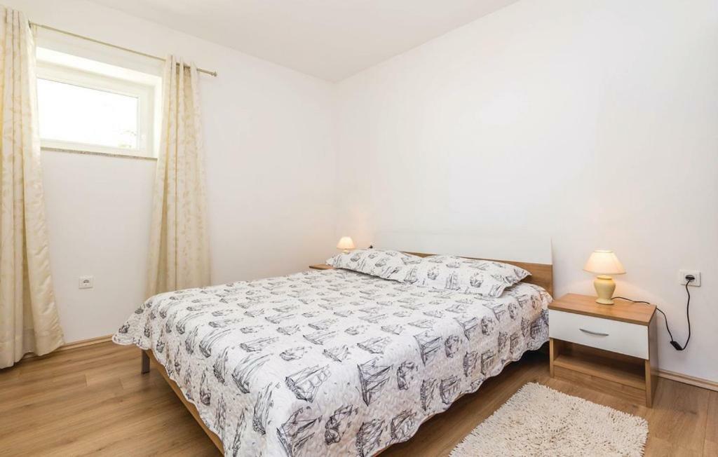 Apartments Sara 로브란 외부 사진